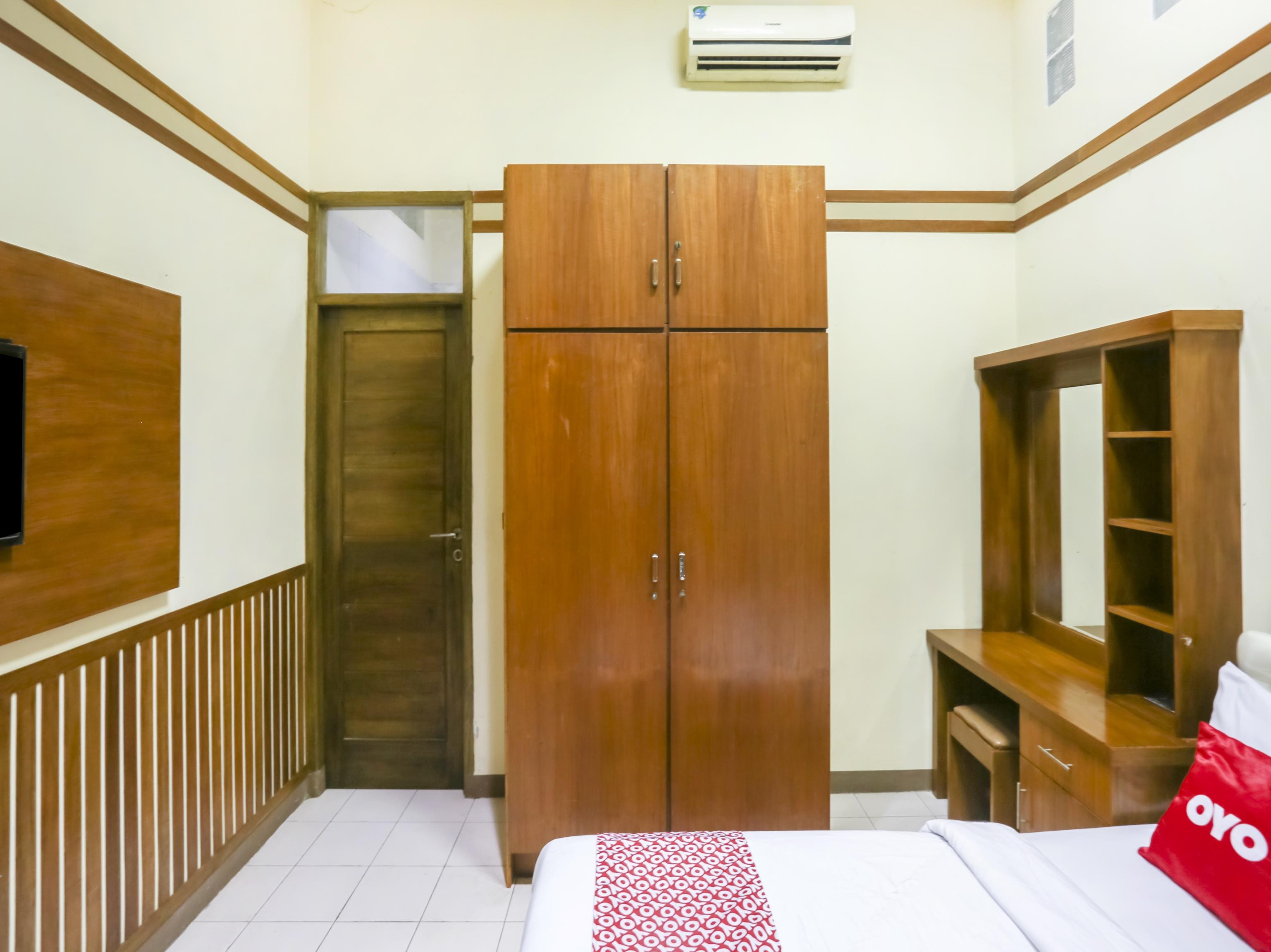 Oyo 90066 Tobana Pejaten House Jakarta Luaran gambar