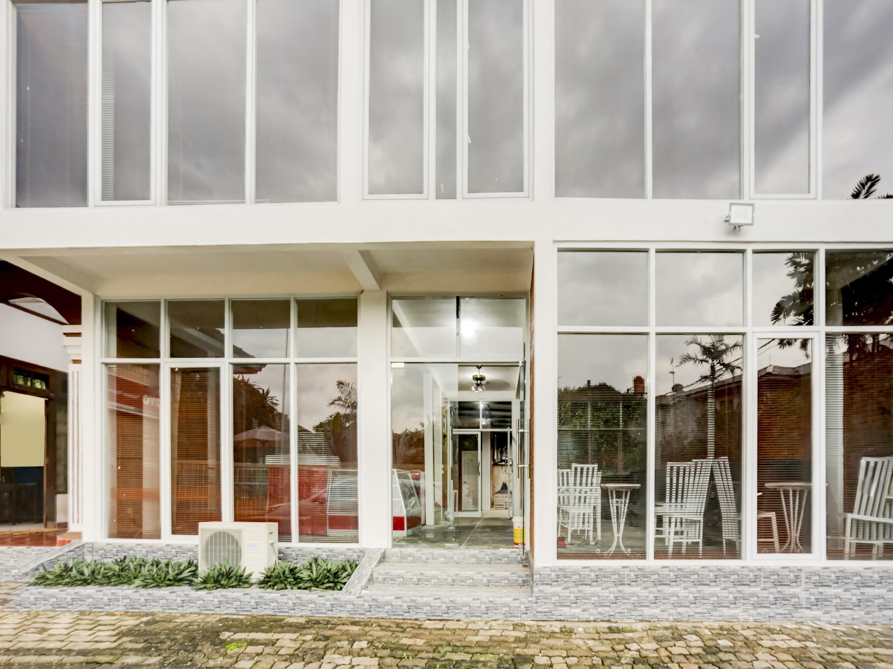 Oyo 90066 Tobana Pejaten House Jakarta Luaran gambar