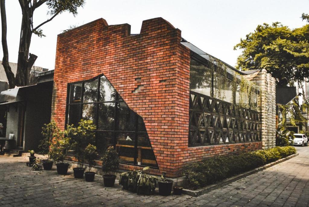 Oyo 90066 Tobana Pejaten House Jakarta Luaran gambar